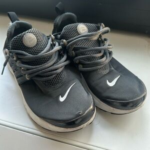 Nike Prestos